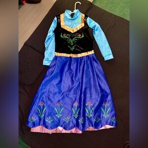 Anna Frozen costume